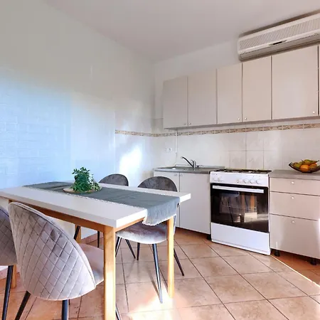 Appartement Gordana-3 By Interhome Labin (Istria)