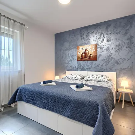 Gordana-3 By Interhome *